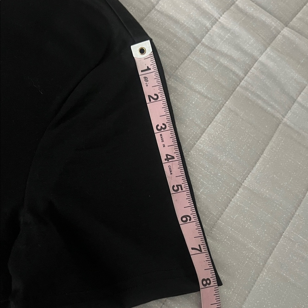 New Black 'Queen' Graphic T-Shirt Size M - Picture 10 of 11